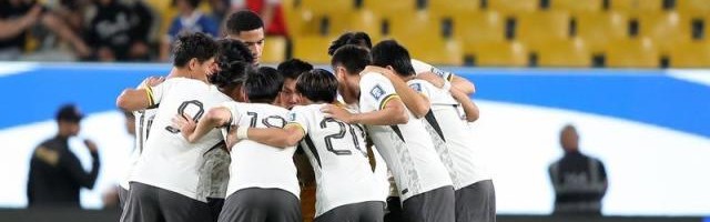 【台前幕后】深夜开赛影响国足 意外导致塞鸟无机会