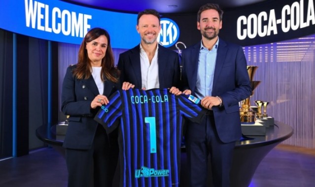 官方：可口可乐与国米达成三年合作协议，成为官方软饮料合作伙伴